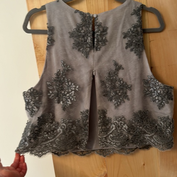 BHLDN Donna Morgan collection top size 16 - Picture 4 of 4